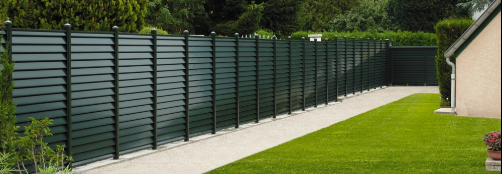 Les clôtures pour aménager son extérieur - Construction Bretagne